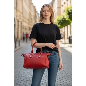 Merona Red Textured Handbag – Good Condition